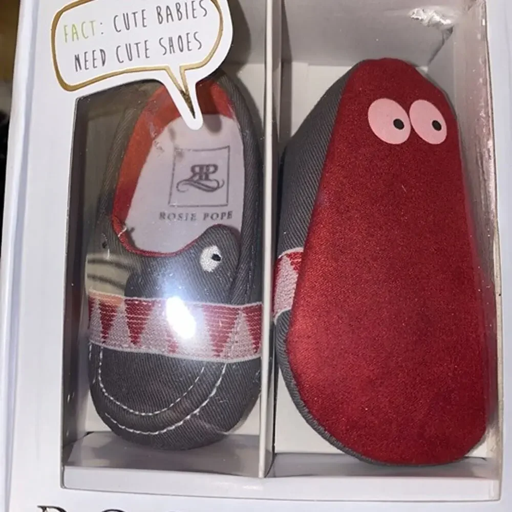 Rosie Pope 'I See You' Adorable Crib Shoe. Gray And Red. Size 6-9 Months. Gift